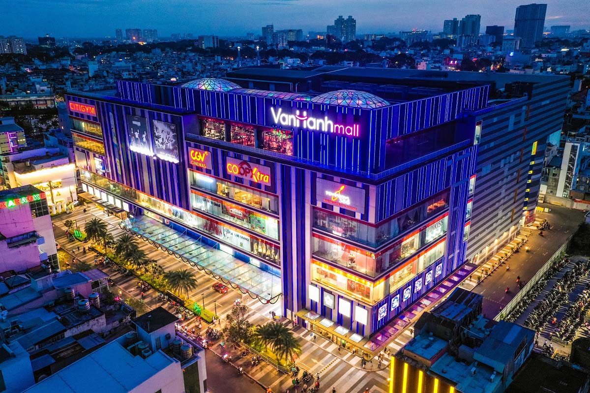 Với đặc thù quỹ đất hẹp, hẻm nhỏ và mật độ dân cư cao, việc chọn đơn vị thi công nhà phố uy tín giúp đảm bảo công trình đúng tiến độ, chất lượng và pháp lý.