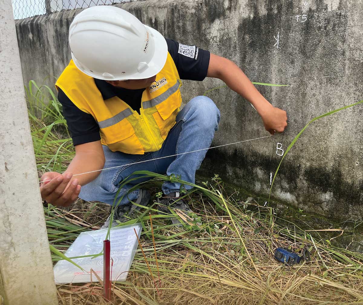 Một bước quan trọng trong cách lập ngân sách xây nhà là khảo sát địa điểm xây dựng.