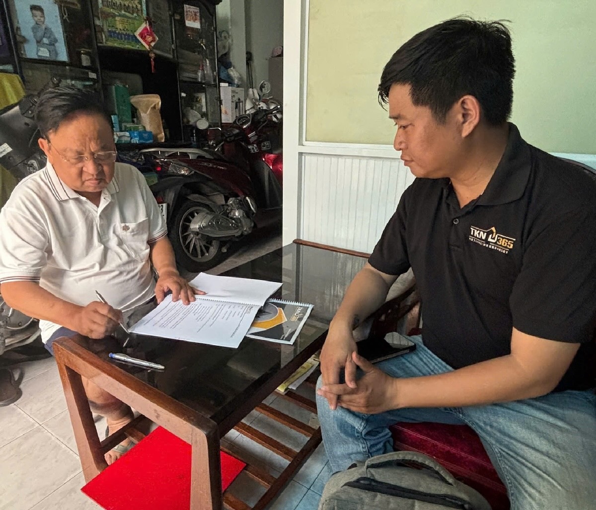 Xác định mức phạt và phương thức giải quyết tranh chấp giúp bảo vệ quyền lợi khi xảy ra vi phạm hợp đồng xây dựng.