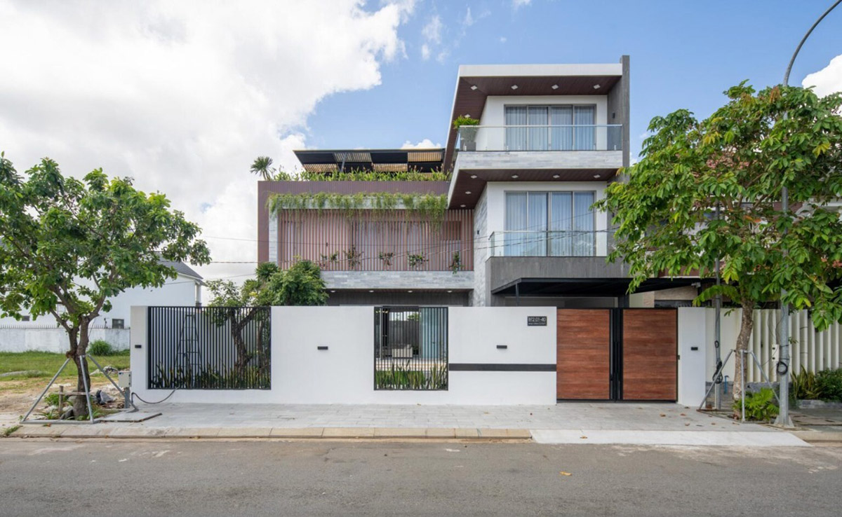 8+ Mẫu Thiết kế biệt thự 300m2 đẹp: Sang trọng, đẳng cấp và chuẩn phong thủy 23 Mẫu biệt thự sân vườn 300m2 mang phong cách hiện đại, nổi bật với hình khối vuông vức, mái dốc nhẹ và mặt tiền tinh tế.