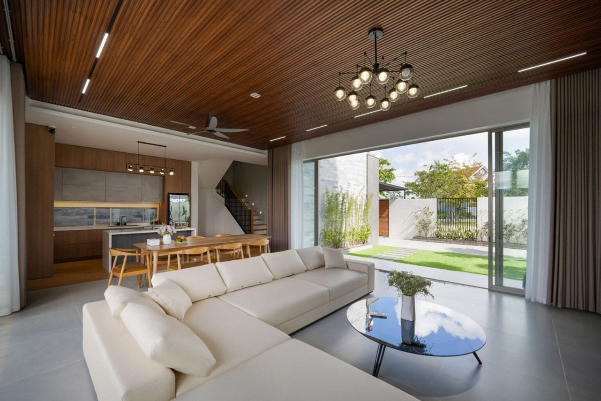 8+ Mẫu Thiết kế biệt thự 300m2 đẹp: Sang trọng, đẳng cấp và chuẩn phong thủy 24 Không gian sân vườn xanh mát bố trí hài hòa mang lại cảm giác gần gũi, nhẹ nhàng và thư thái cho gia chủ.