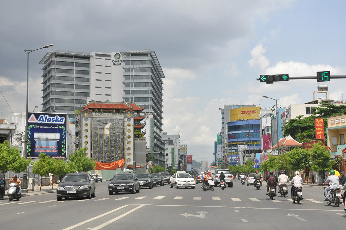 Xây nhà quận Phú Nhuận là lựa chọn phổ biến khi khu vực này sở hữu vị trí trung tâm, giao thông thuận tiện và hạ tầng phát triển mạnh.