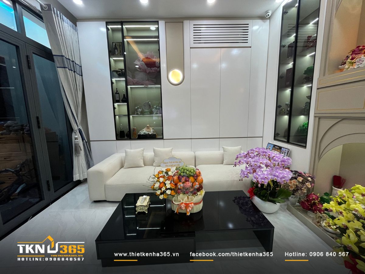 Phòng khách D’s House sử dụng gam màu trung tính chủ đạo, làm toát lên vẻ đẹp trang nhã nhưng không kém phần hiện đại