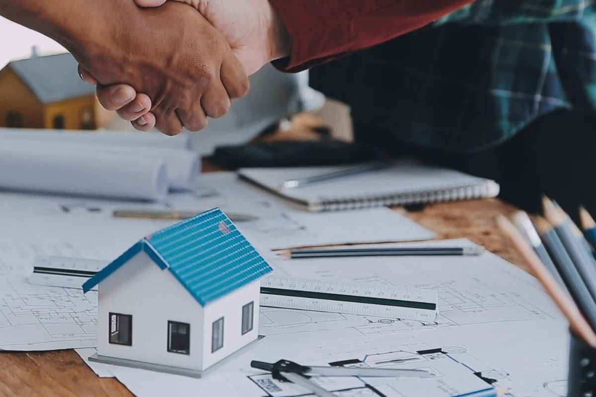 Sau khi kiến trúc sư triển khai hồ sơ kỹ thuật thi công, nhà thầu sẽ dựa vào cơ sở đó để thi công chính xác (Ảnh: Sưu tầm)