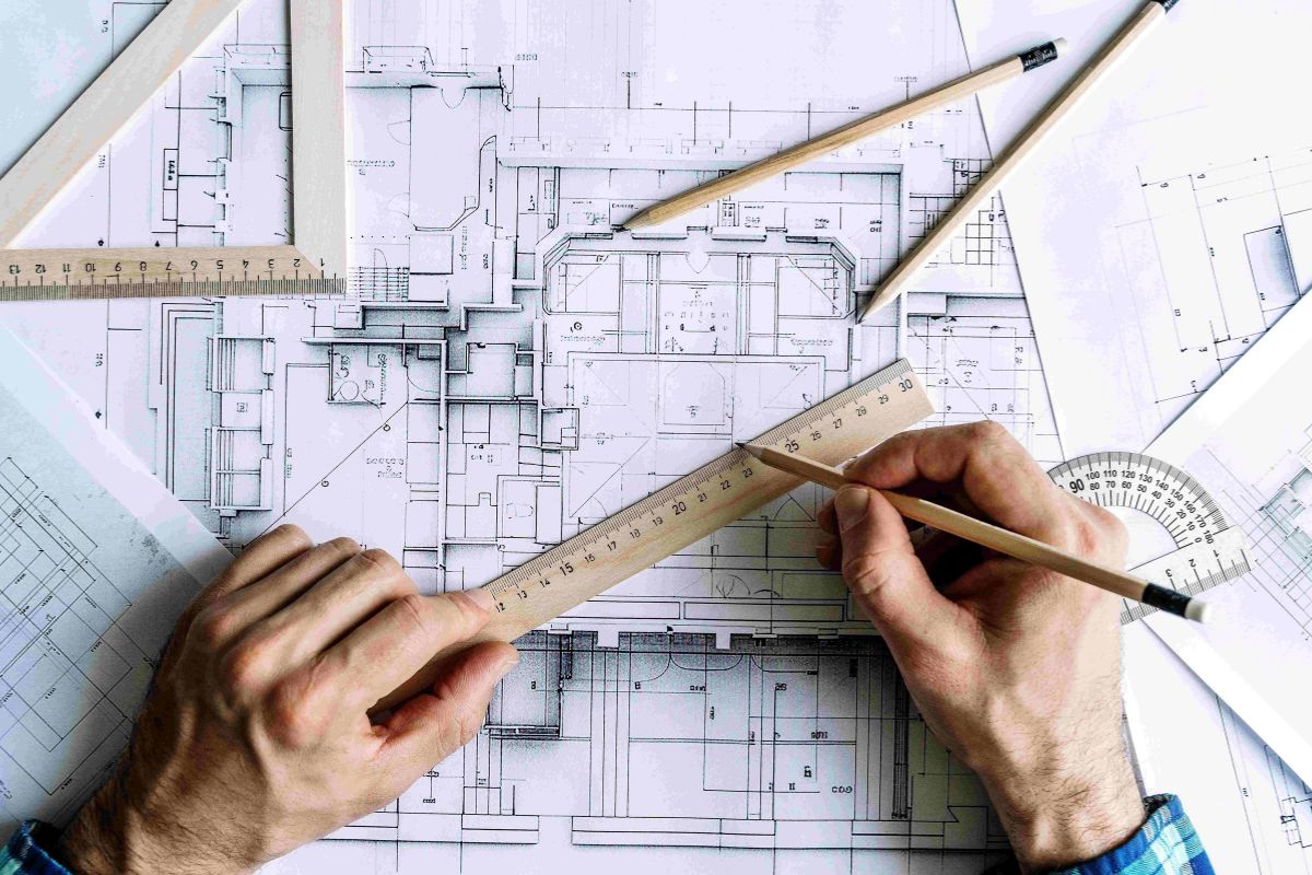 Hồ sơ thiết kế nhà ở bao gồm các bản vẽ thiết kế nhà ở và tài liệu kỹ thuật để triển khai thi công công trình (Ảnh: Sưu tầm)