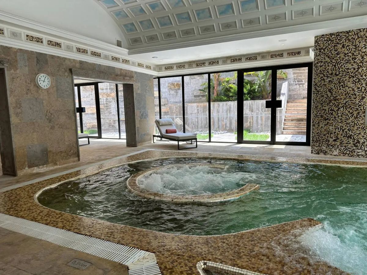 Chi phí thiết kế - thi công spa tại gia cần được tính toán kỹ lưỡng ngay từ đầu (Ảnh: Sưu tầm)
