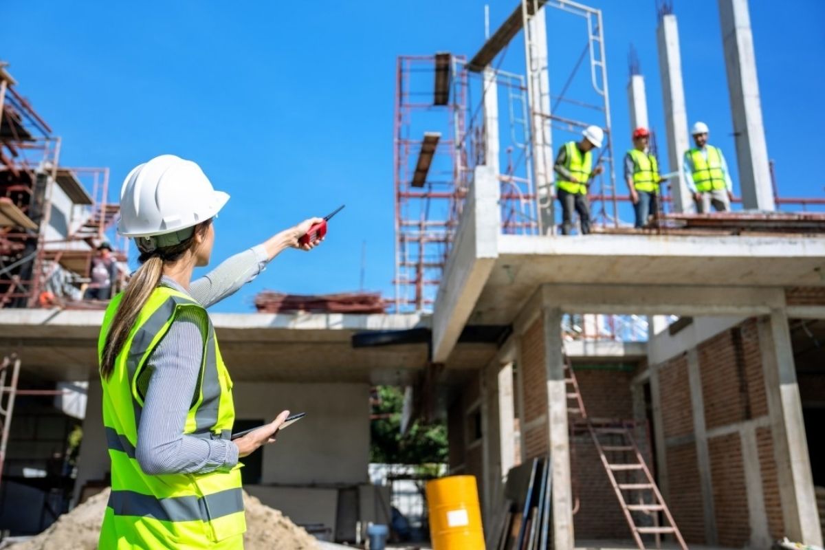 Hợp đồng xây nhà trọn gói gồm những gì? Các điều khoản bắt buộc phải có 7 Tiến độ thi công là nội dung quan trọng trong hợp đồng xây nhà trọn gói (Ảnh: Sưu tầm)