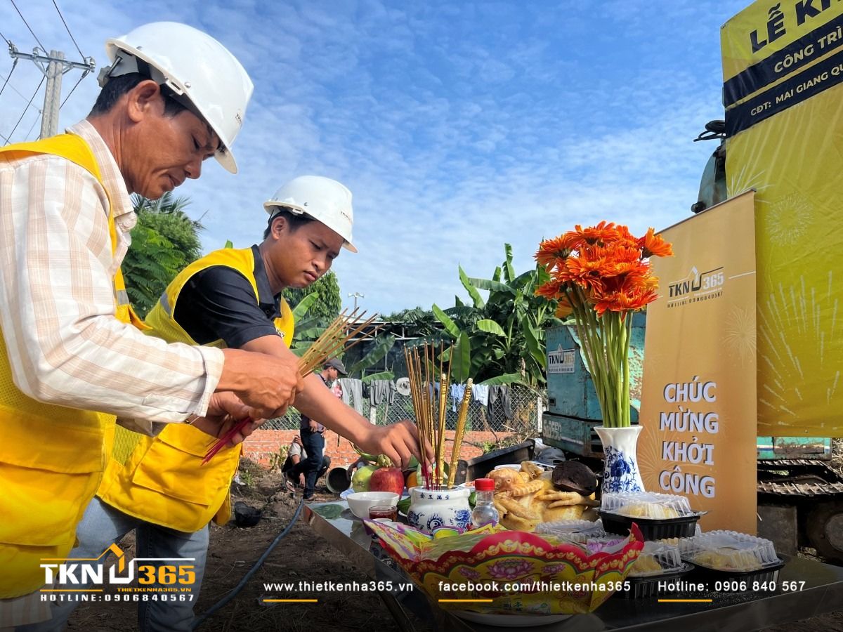 Lễ khởi công công trình nhà phố 1 trệt 2 lầu 1 sân thượng ở Hóc Môn
