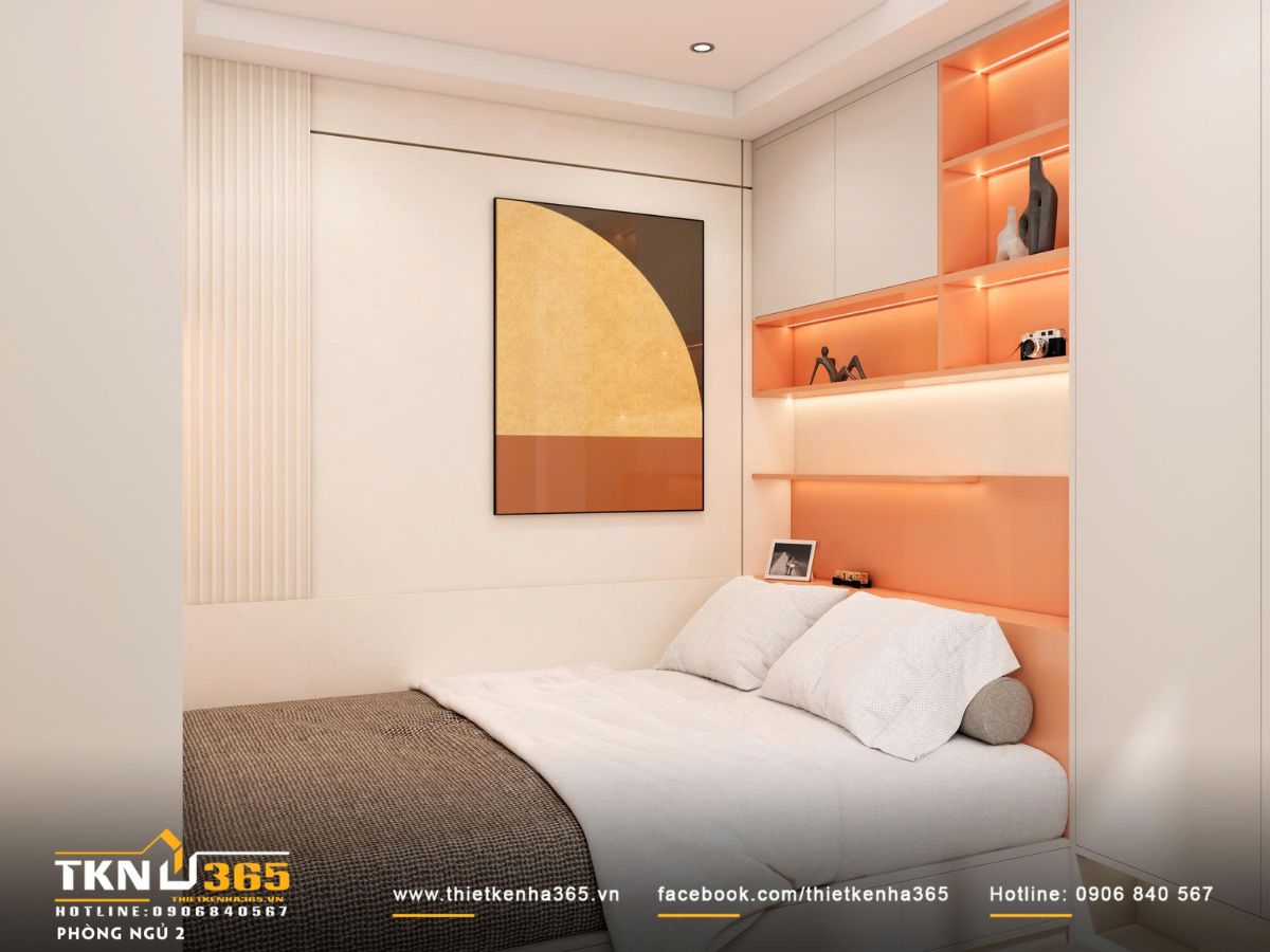 Ánh sáng hắt ấm kết hợp tranh treo tường giúp không gian giữ được điểm nhấn mà không gây nặng nề