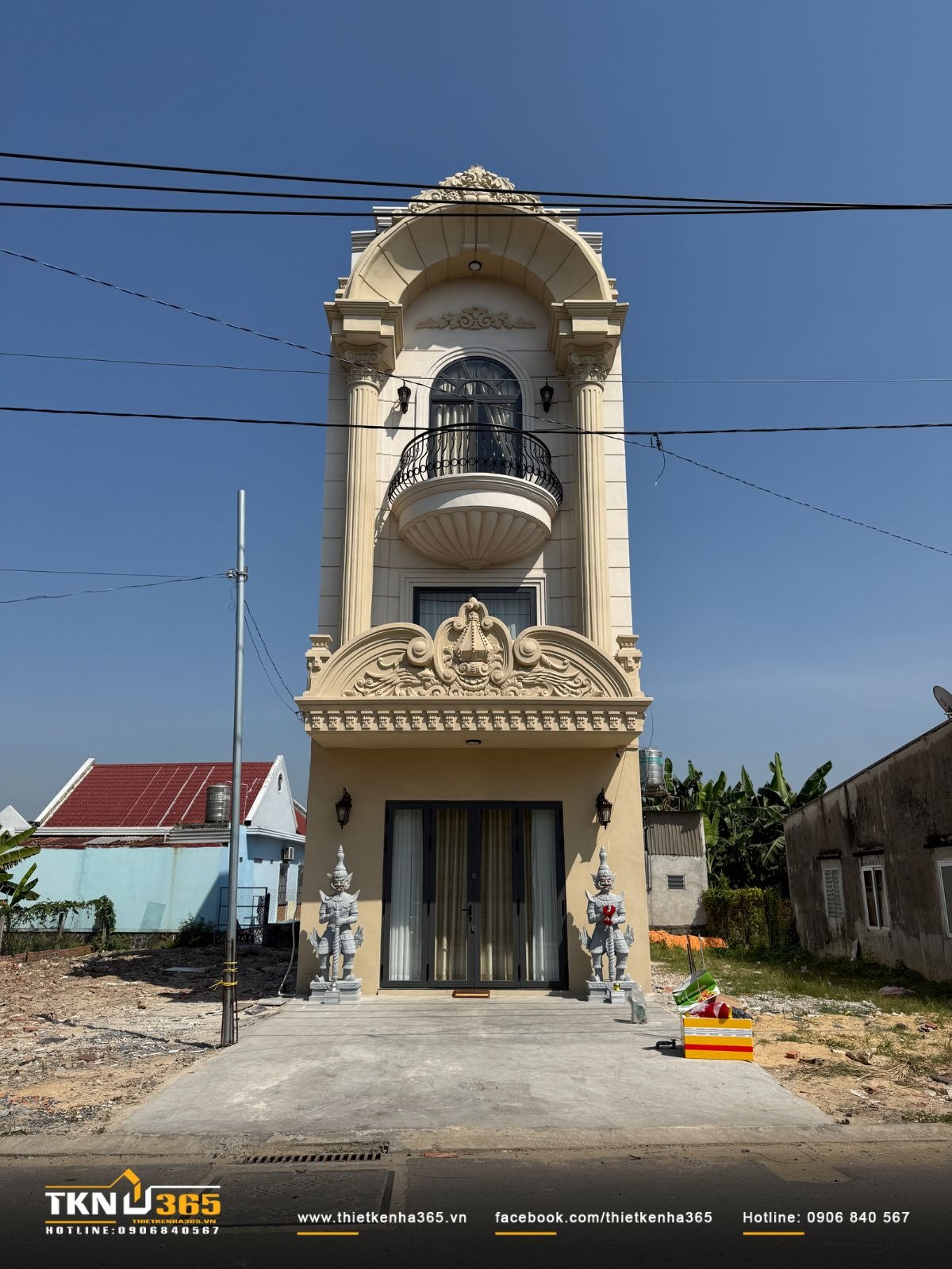 Xây nhà trọn gói Hóc Môn - Giải pháp xây mới & báo giá chi tiết 13 Mặt tiền nhà phố M’S House thiết kế theo phong cách tân cổ điển
