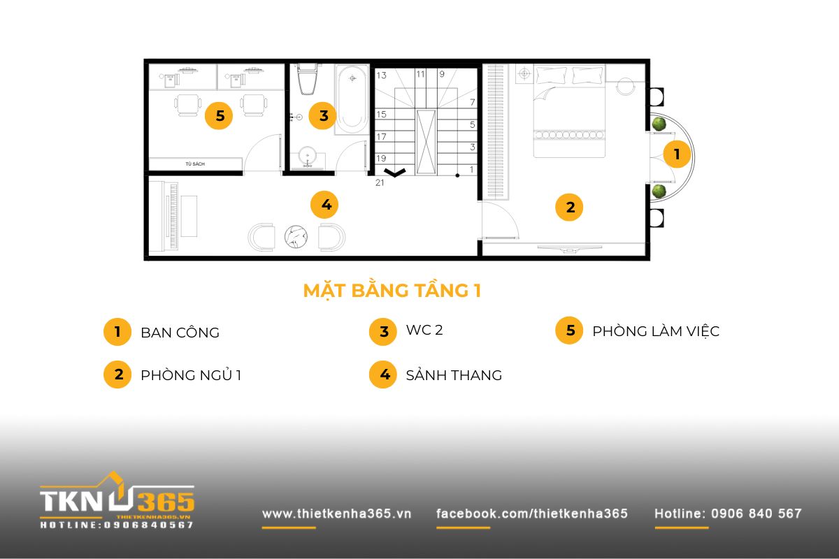 Tầng 1 bố trí phòng ngủ lớn phía trước kết hợp ban công đón sáng, phía sau là phòng làm việc yên tĩnh phục vụ nhu cầu đọc sách và xử lý công việc