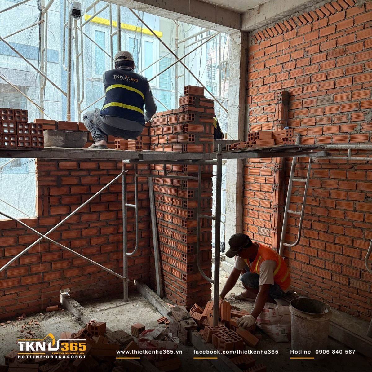 Tiêu Chuẩn Nghiệm Thu Phần Thô Công Trình Nhà Ở (Checklist Chi Tiết Từng Hạng Mục) 3 Theo tiêu chuẩn nghiệm thu phần thô, tường xây cần đảm bảo độ thẳng, độ phẳng và khả năng liên kết